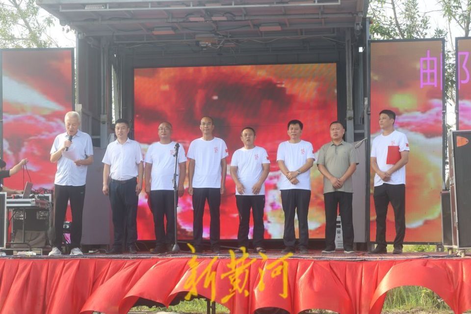 DAt, 通讯员 DAt, 通讯员